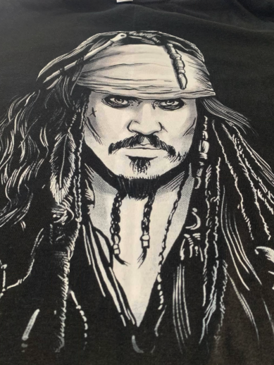 t-shirt nera JACK SPARROW pirati dei caraibi Johnny Depp
